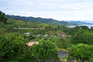 Just past the road up to the acreage is the village of El Castillo.