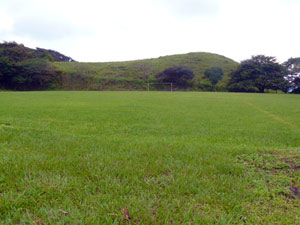 The soccer field is worthy of a national team.