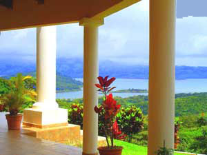 Luxury B&B estate for sale at Lake Arenal, Costa Rica