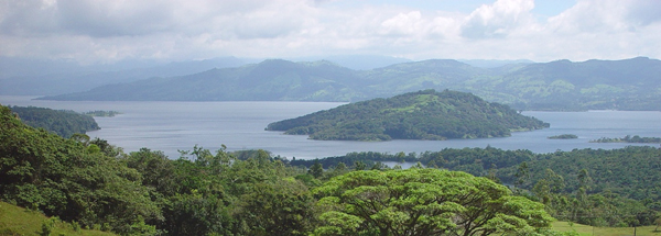 The finca of 75 acres rises 550 feet from the lake highway on the east side of the lake and has wonderful lake and volcano views.