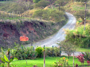 Red Sunset Inn is located just off the road to Ecolodge.