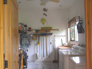 The laundry room 