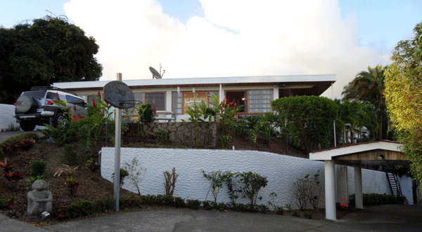 The main houseas seen from the large paved court.