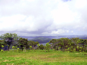 The wide promontory, now used for grazing, is a fine location for other buildings.