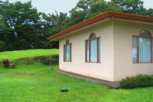 The forest uphill from the house is home to monkeys, sloths and many types of birds. 