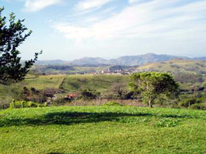 A view over Tilaran to the southwestern hills.