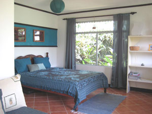 The cabina, with a studio floor plan, has a comfortably large and bright sleeping area.