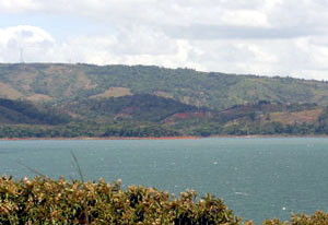 Fros across Lake Arenal, the great variety of terrain is seen in the Aguacate area.