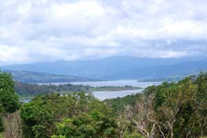 Aguacate is a widespread area with homes, lots, and acreage at various distances from the lake edge. 