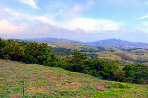 Toward the south liie the famous Monteverde Mountains and the Cloud Forest. 