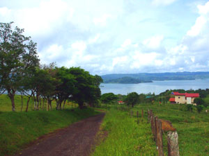 The road to the village of Parcelas passed the lot.