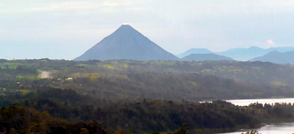 The house has a great Arenal Volcano view.